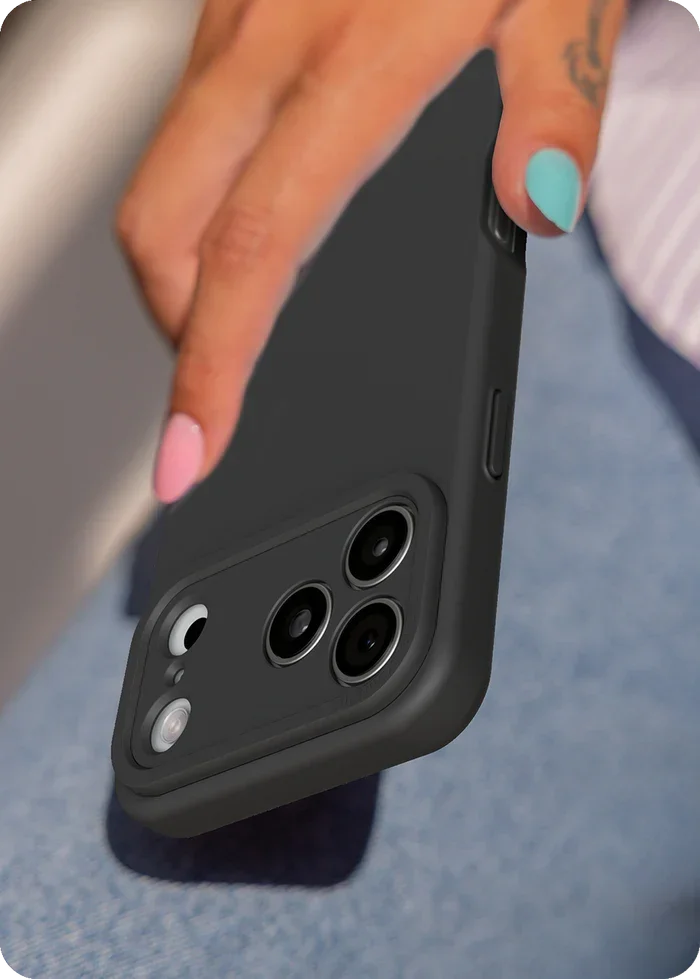 iPhone 17 Pro, Itskins Avana Velvet Magsafe Case, Black