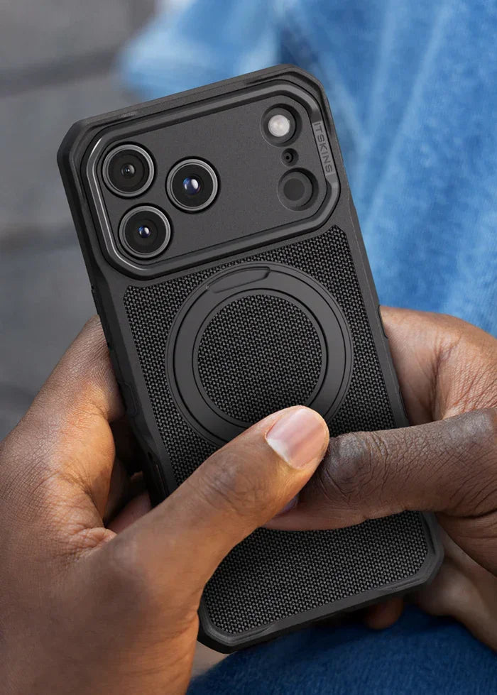 iPhone 17 Pro Max, Itskins Supreme Magsafe Stand Case, Black