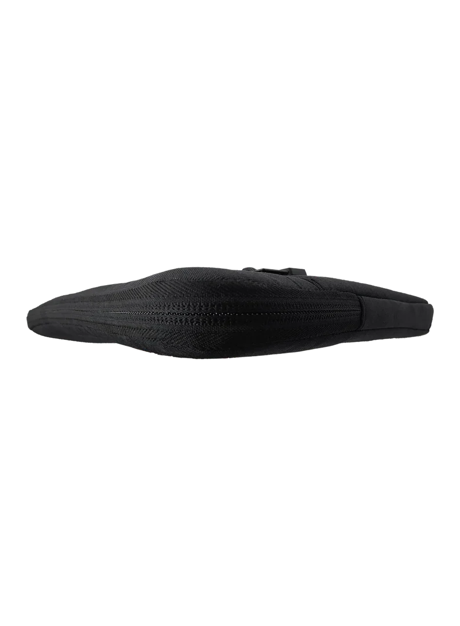 Itskins Performance Sleeve 360 For Apple Macbook 13"/ 14" - Black