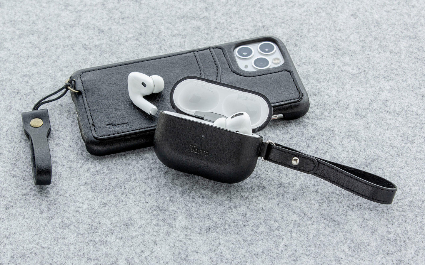 Airpod Pro Torrii Luxcraft Leather Case - Black