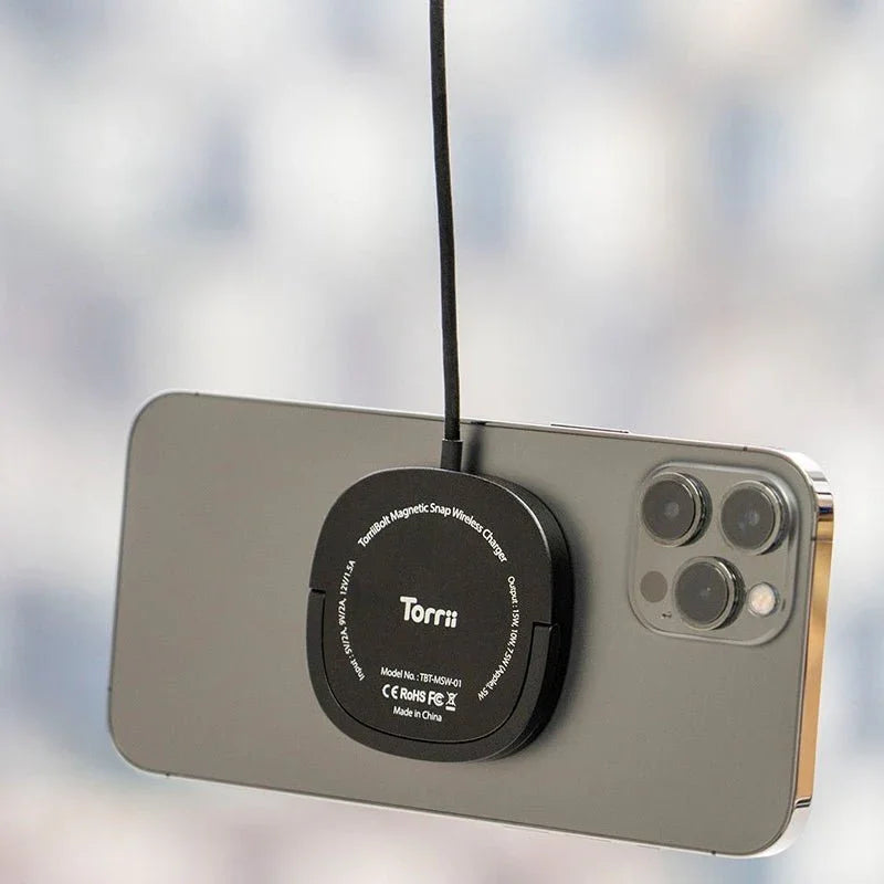 Torrii Bolt Magnetic Snap 15W Wireless Charger - Black