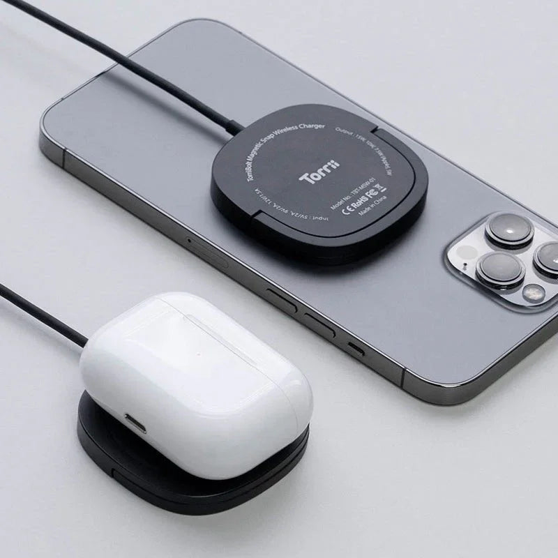 Torrii Bolt Magnetic Snap 15W Wireless Charger - Black